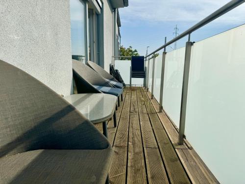 145 m2 4-Bedroom Apartment with Balcony & Free Parking
