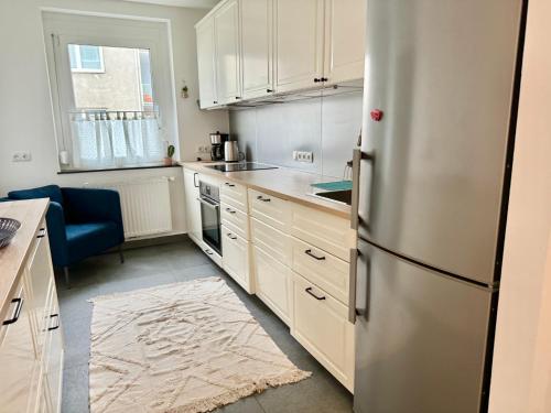 Happy Home near Airport - Free Parking