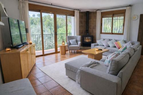 TV/trung tâm giải trí tại Wonderful Villa, Heated Pool, Near Beautiful Xàtiva Town