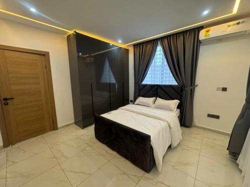 ภาพในคลังภาพของ Elite Haven ในอักกรา