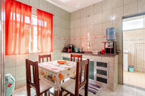 Køkken eller tekøkken på Aluga-se casa por diarias