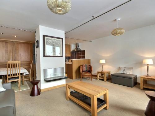 Bel appartement 2 pièces face aux pistes avec balcon et Wifi, pour 5 personnes