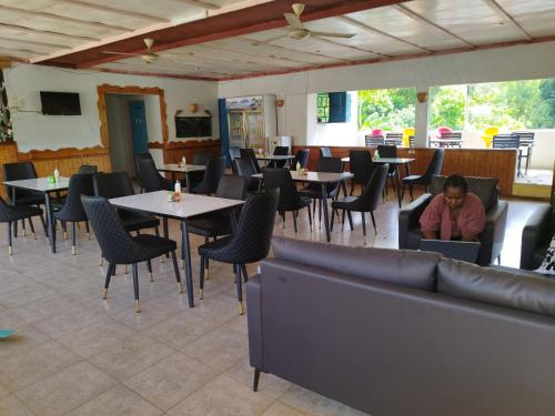Zona d'estar a Mohéli Vanilla Lodge