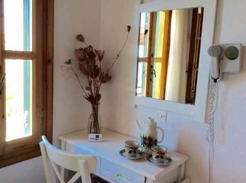 Gallery image of Manos Studios in Platis Yialos Mykonos