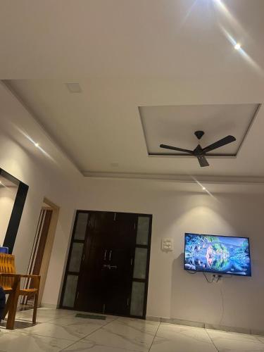 Gallery image of Fortress Homestay in Yavluj
