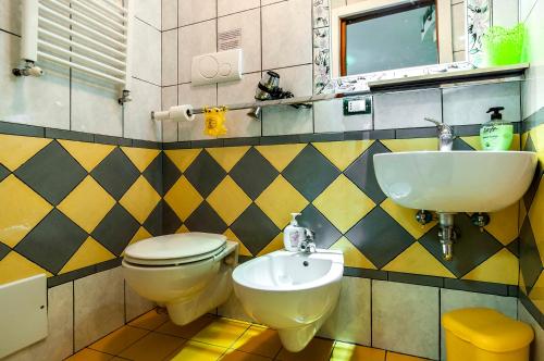 Bilik mandi di Alloggio Turistico RIGGIOLE