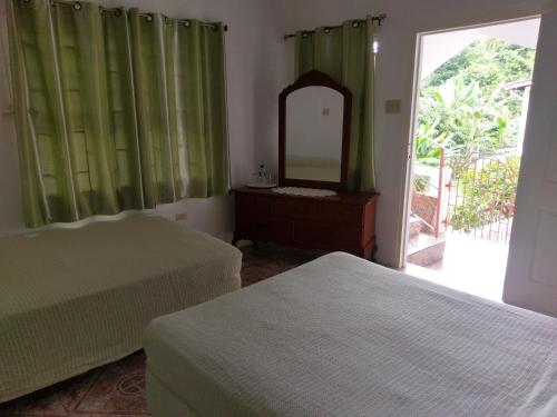 Gallery image of Polish Princess Guest House in Port Antonio