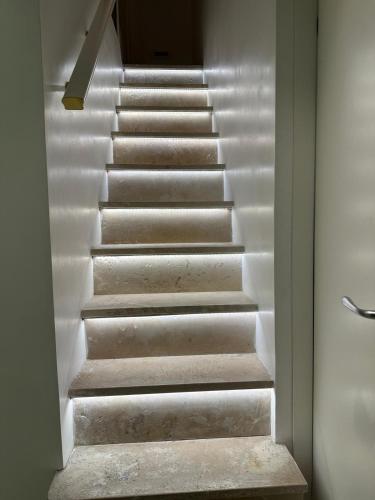 Canal View Boutique Apartment photo 18