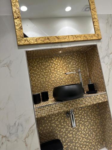 Canal View Boutique Apartment photo 27