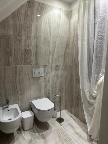 Canal View Boutique Apartment photo 32