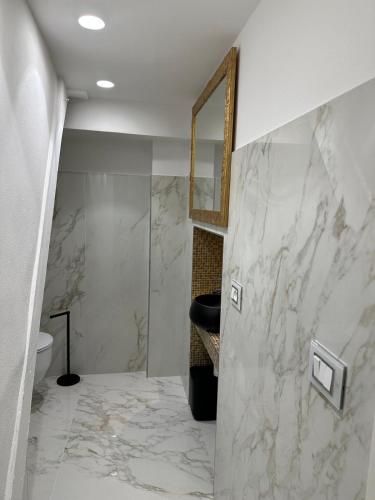 Canal View Boutique Apartment photo 33