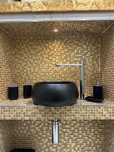 Canal View Boutique Apartment photo 9