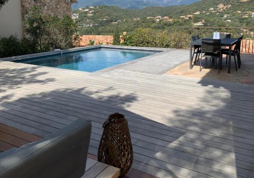VILLA MYRTE A CIRINDINU