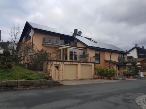 Tòa nhà nơi căn hộ tọa lạc