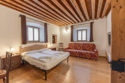 En eller flere senge i et værelse på Alla Regia