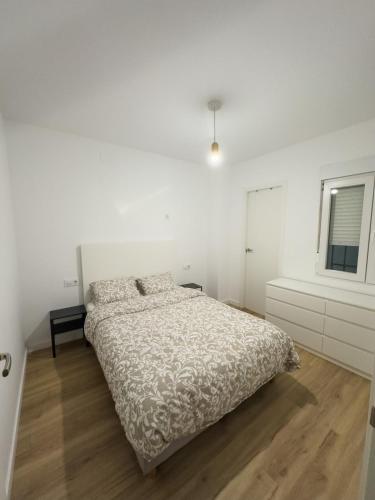 Apartamento bajo acogedor, moderno, cerca del Mar