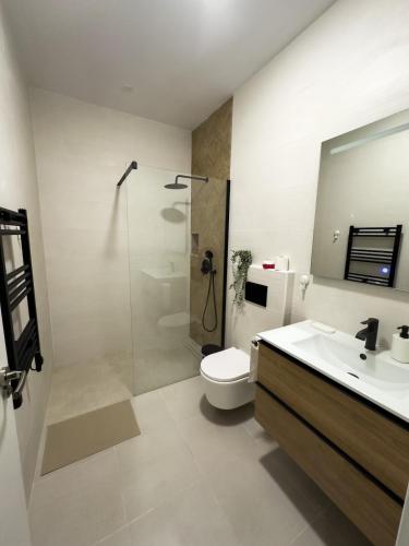 Apartamento bajo acogedor, moderno, cerca del Mar