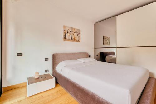 Hostmate - Milano - Ulpio Traiano