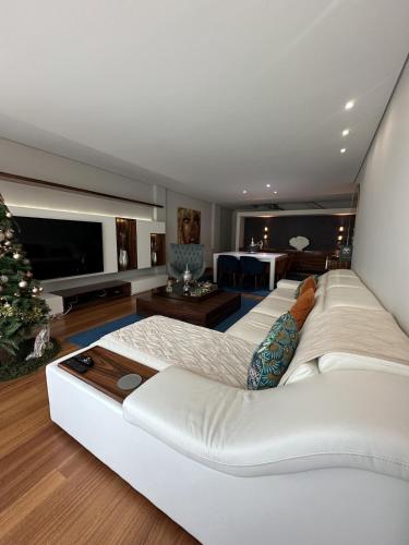 Luxury Modern Triplex Apartment