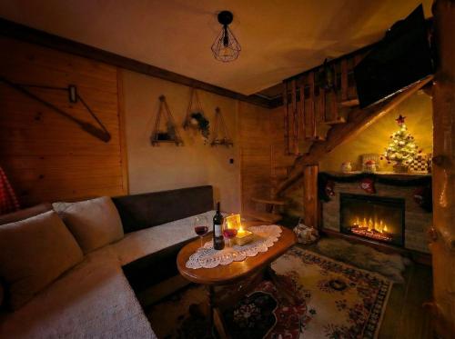 Khu vực ghế ngồi tại Etno Kutak Purtić