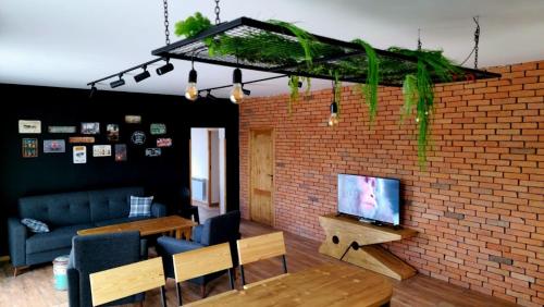 TV/trung tâm giải trí tại Quiet Harbour home Dilijan,entire home ,дом целиком