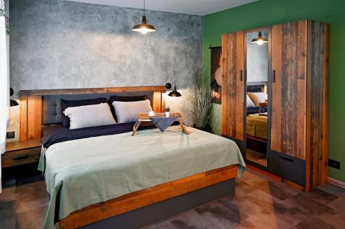 Your Place - Твоето Място - Tvoeto Myasto