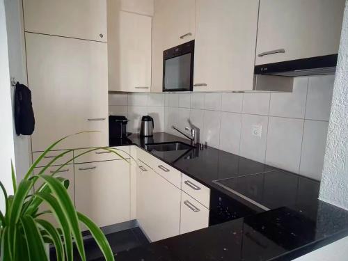 Nhà bếp/bếp nhỏ tại Valère Mountain Resort Leukerbad