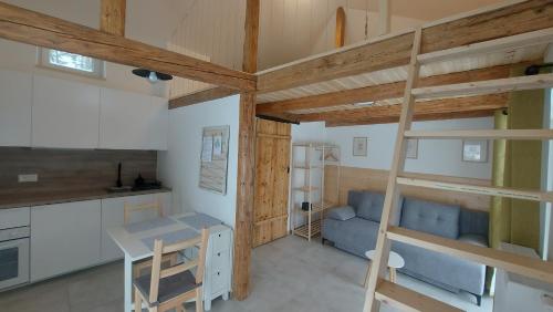 Lučany nad Nisou 804