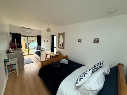 Postel nebo postele na pokoji v ubytování The Apple Tree