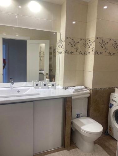 Vonios kambarys apgyvendinimo įstaigoje Apartament modern