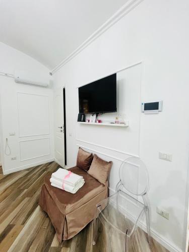 Donn'Anna Naples City Center Luxury Apartment