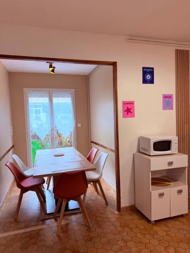 Maison proche de la Cité avec jardin