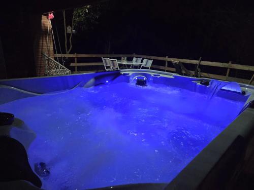 LOU PITCHOUN - Jacuzzi SPA Privé -