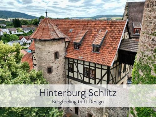 Tòa nhà nơi căn hộ tọa lạc