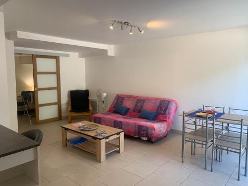 Appartement Canet village avec piscine