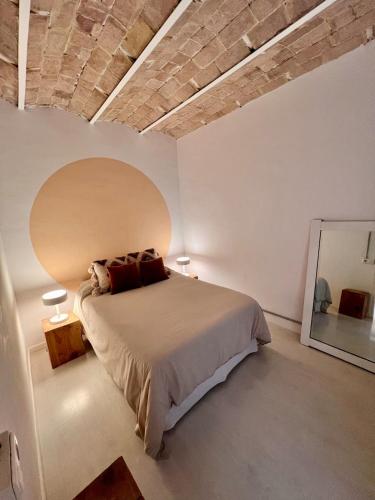 Cozy Barceloneta Beach Flat - Newly Renovated