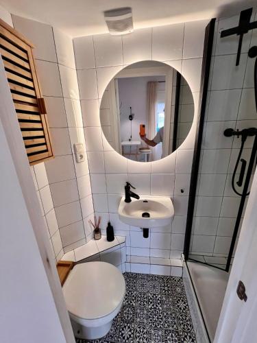 Cozy Barceloneta Beach Flat - Newly Renovated