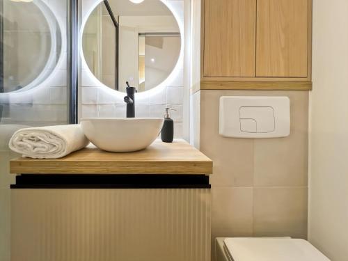 Paris Studio in Montmartre Area near Metro & Shops