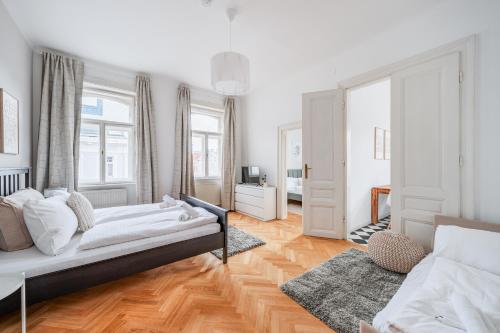 Central Cozy Schönbrunn Apartment