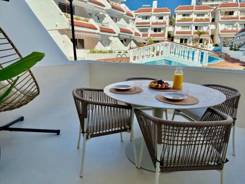 Sunny Escapes- Modern & New, Playa de las Americas
