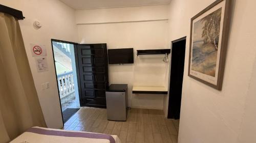 Køkken eller tekøkken på Serenade Hotel