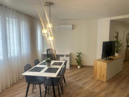 Villa Montjuic Apartments