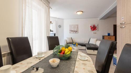 Apartman Max by Villas Guide