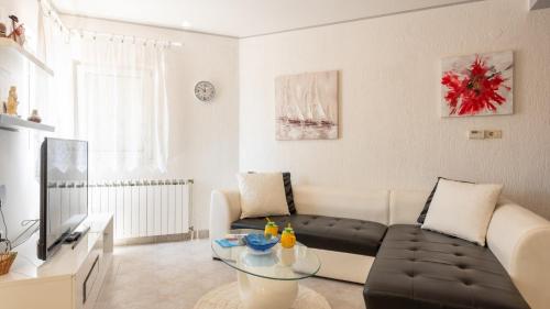 Apartman Max by Villas Guide