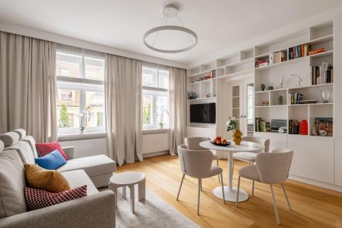 Sanhaus Apartments - Apartament ROYAL - 3 minuty od plaży i deptaka