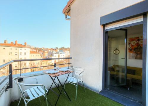 Résidence confort, terrasse, aux pieds du Métro Valmy