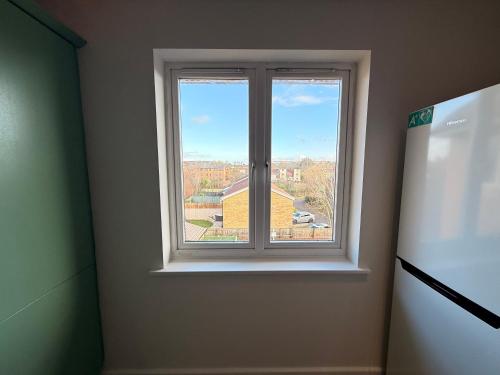 Tutu Suite I Stylish Central 2BR I Sleeps 4 I Near Cardiff City Centre I Principality Stadium I Cardiff Castle I Wales Millennium Centre I WiFi I Parking and Easy Access to Barry Island photo 23
