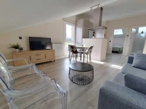 LlanesBNB ático moderno de 2 dormitorios dobles y parking