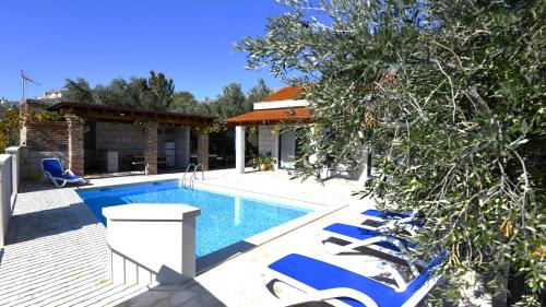 Villa Hilltop View - Split by Villas Guide