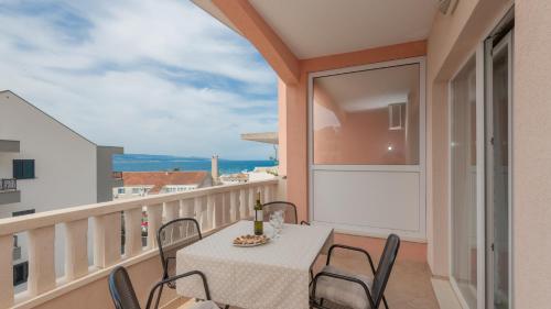 Apartman Erstic 1 - Baska Voda by Villas Guide